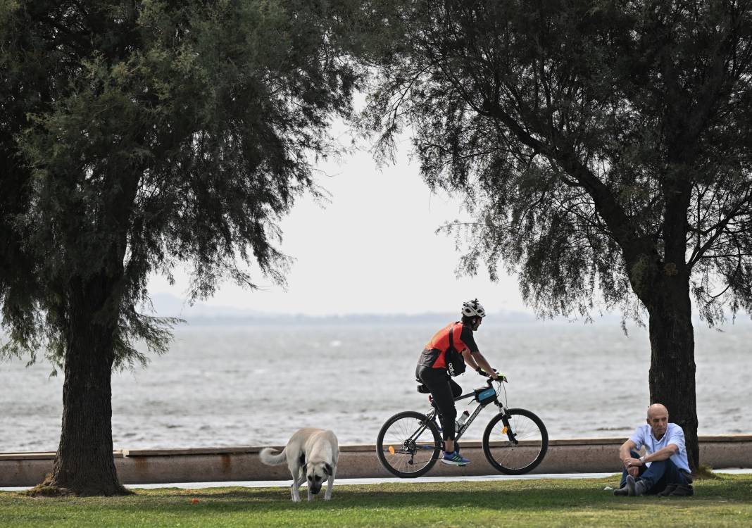 İzmir’de son 64 yılın en sıcak kasım ayı 1